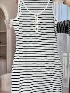SHEIN Black & White Striped Sleeveless Henley Top
